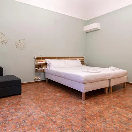 Castiglione 49 Apartment *