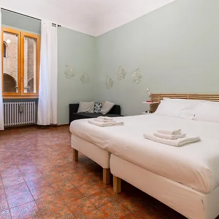 Castiglione 49 Apartment *